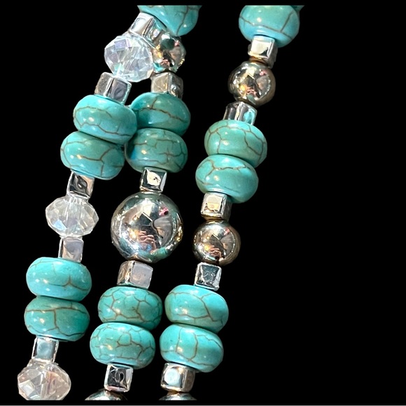 Handmade 3 Strand Crystal Bead Statement Necklace - Picture 10 of 11